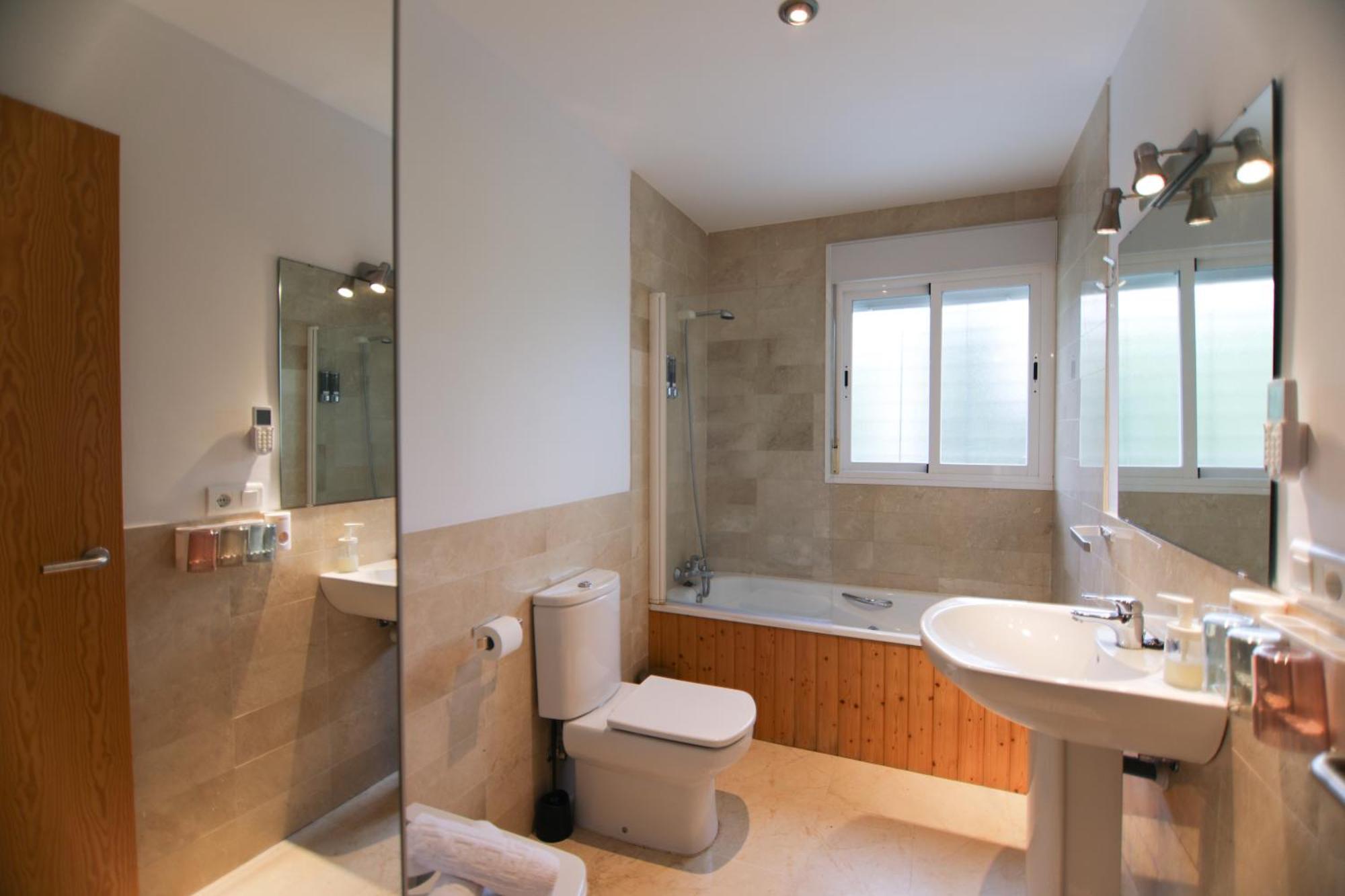 Rentalsevilla Brisa Del Aljarafe Con Piscina Climatizada A 15 Minutos De Sevilla Almensilla Luaran gambar